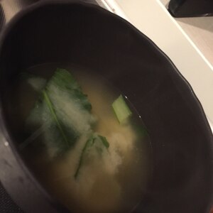 小松菜と椎茸味噌汁
